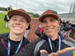 thumbnail_Walke-with-coach-Mac