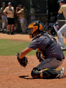 Kainoa Catching 1